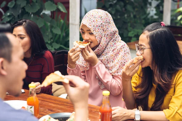 Les délices cachés de la boucherie halal : produits frais et saveurs authentiques