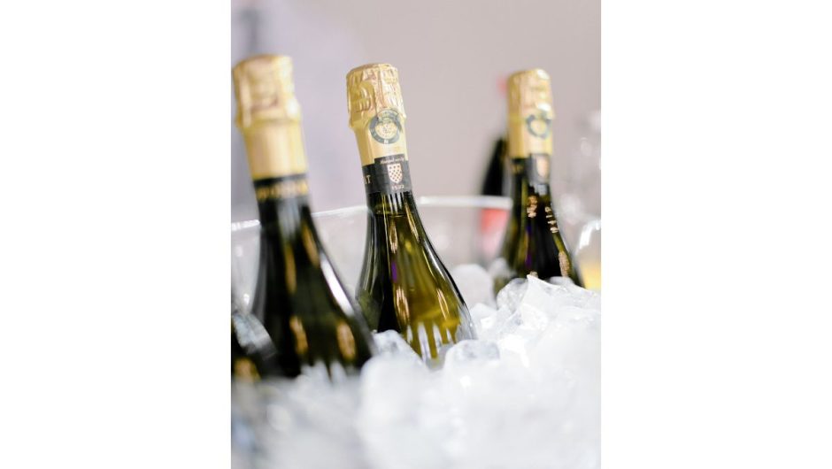 Découvrez l’éventail des délices pétillants avec les différents types de champagne