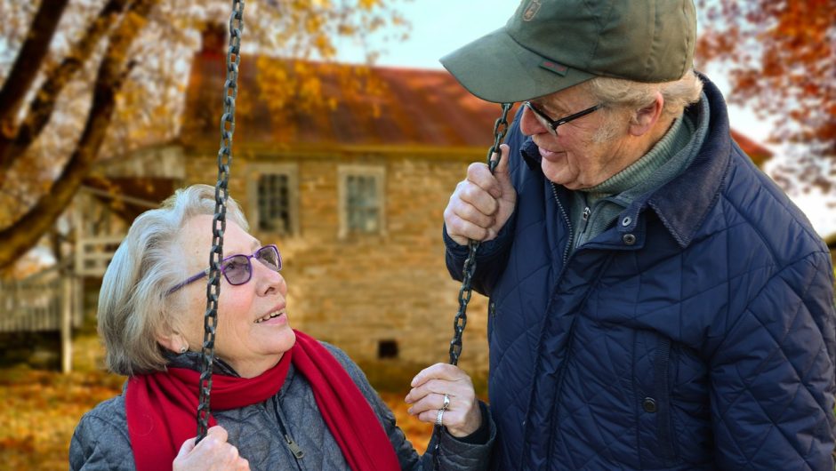 Sexualité et vieillissement : comment la sexothérapie peut aider les couples âgés ?