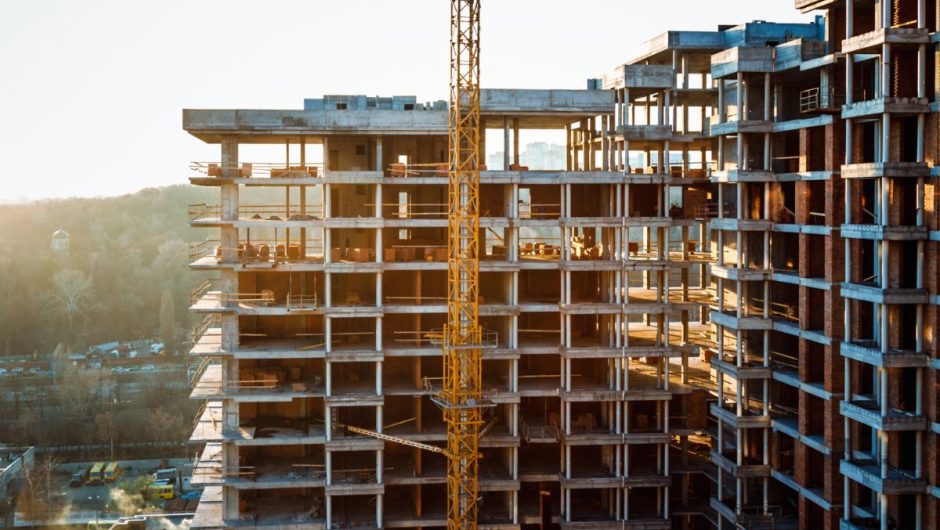 Défis économiques de la construction en hauteur : Le coût de la verticalité