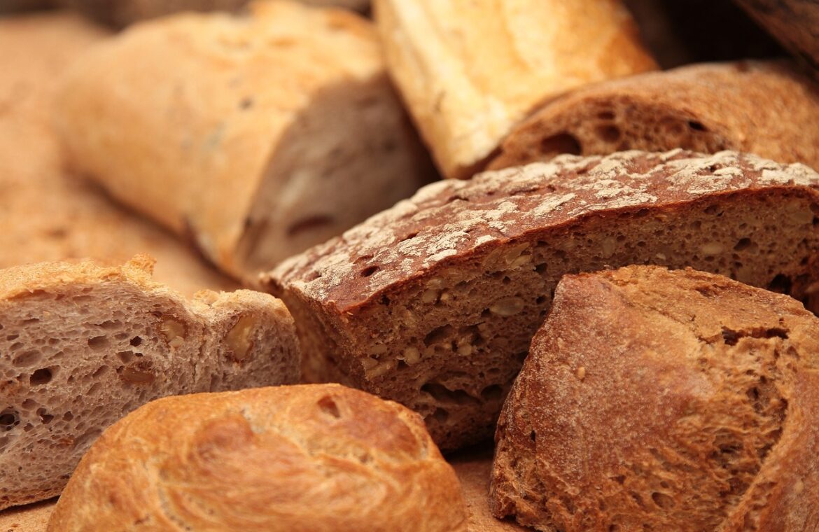 découvrez l'authenticité du pain artisanal, préparé avec passion et savoir-faire. savourez des recettes traditionnelles, des ingrédients de qualité et une croûte dorée qui évoque le goût du fait maison. offrez-vous une expérience de dégustation unique avec notre sélection de pains artisanaux, parfaits pour chaque repas.