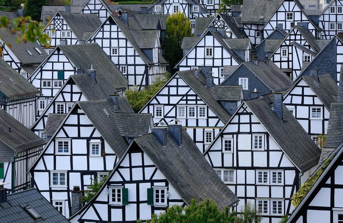 découvrez les techniques de rénovation des maisons à colombages, alliant tradition et modernité. transformez votre habitation tout en préservant son charme authentique grâce à des conseils d'experts et des solutions innovantes.
