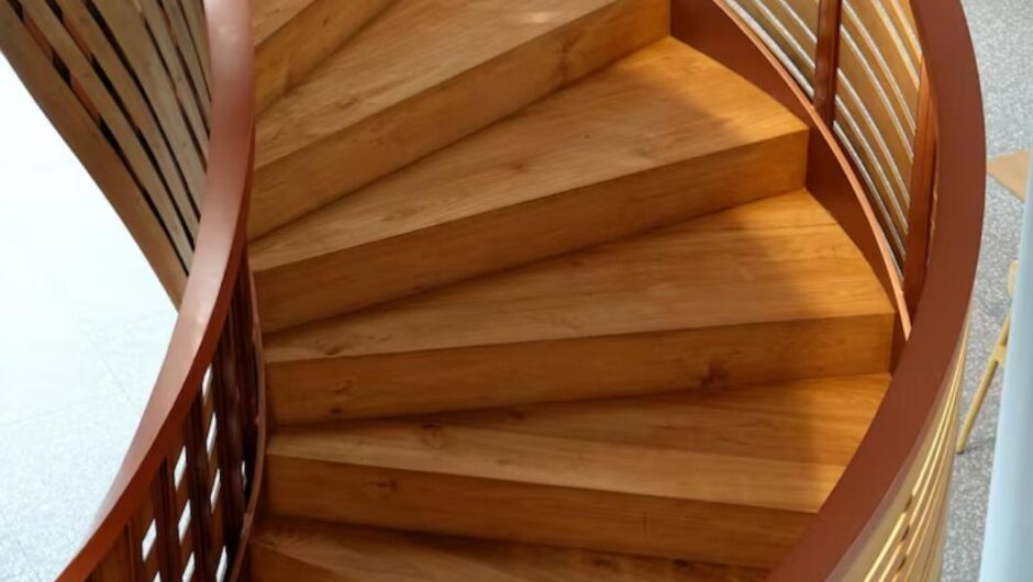 Escalier sur mesure : le guide pour créer une pièce maîtresse élégante