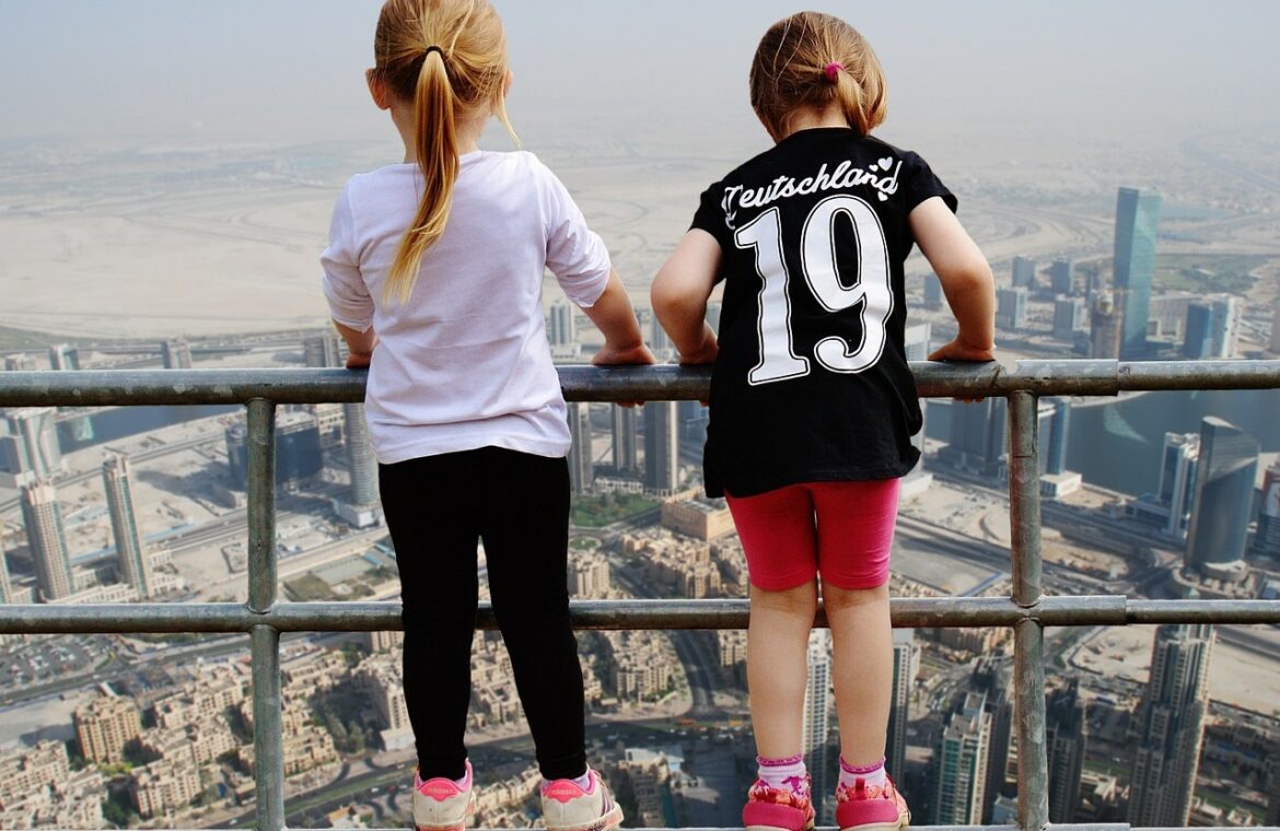 découvrez tout sur la hauteur des clôtures : conseils, normes et choix adaptés pour sécuriser et embellir votre propriété.