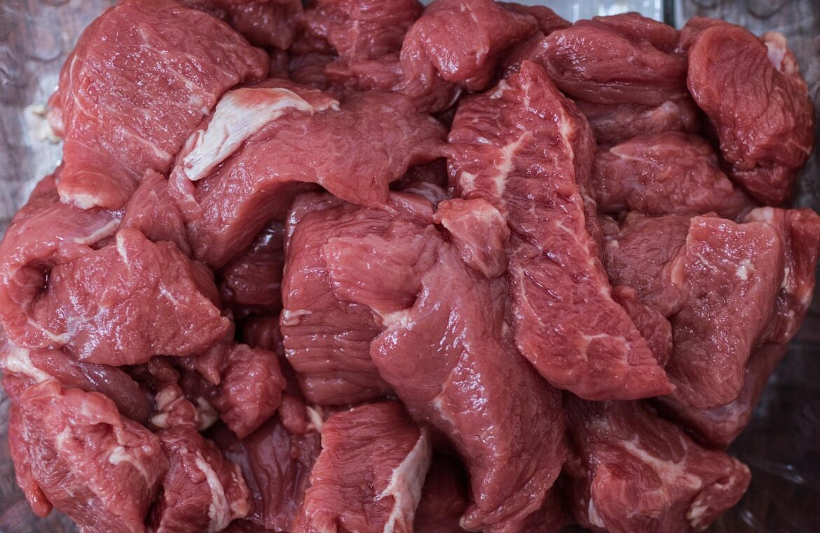 boucherie halal et casher offrant des viandes préparées selon les normes religieuses strictes, garantissant qualité et respect des traditions pour une alimentation authentique.