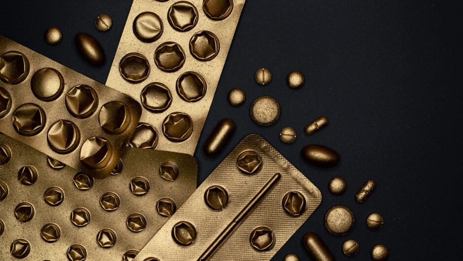 découvrez nos suppléments pour la croissance des cheveux, formulés pour renforcer et stimuler la pousse naturelle de vos cheveux.