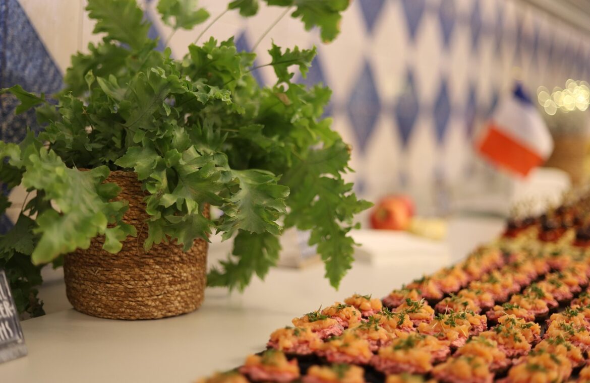 découvrez nos buffets froids élégants et variés, parfaits pour vos événements et réceptions. fraîcheur et qualité au rendez-vous pour satisfaire tous vos invités.