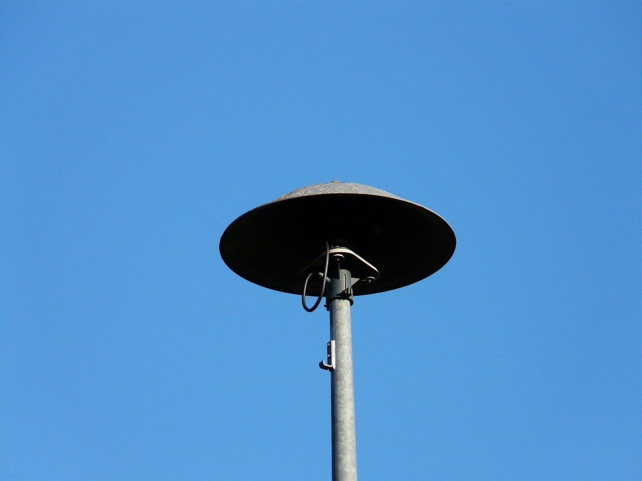 découvrez nos solutions de systèmes d'alarme incendie fiables et performants pour assurer la sécurité de vos bâtiments et prévenir efficacement les risques d'incendie.