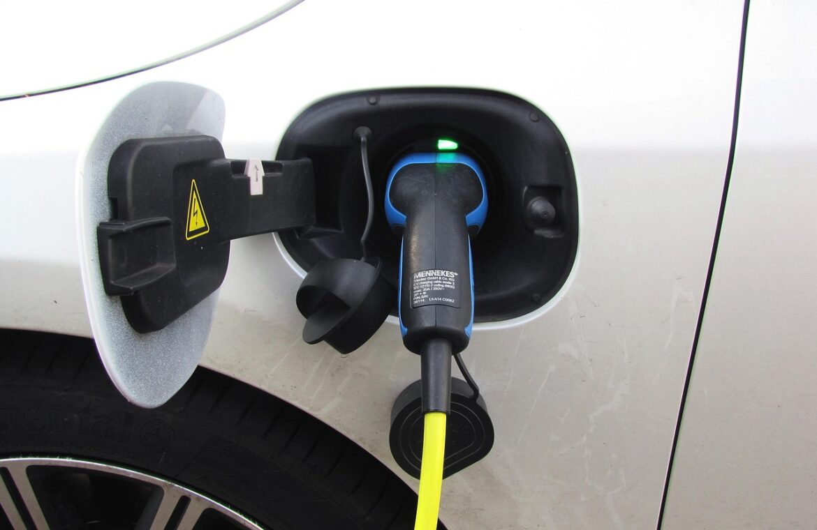 câble antivol pour chargeur type 2, assurant la sécurité de votre véhicule électrique lors de la recharge.