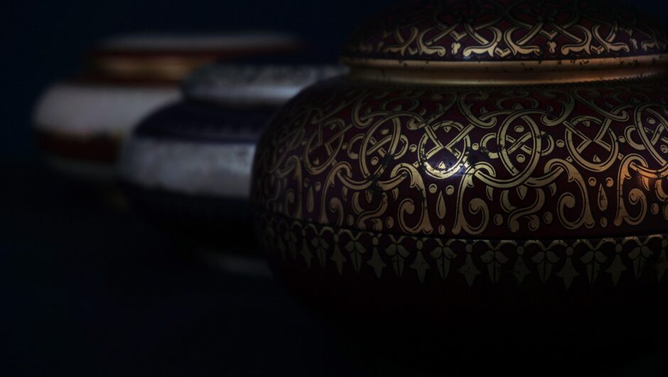 Sceller une urne cinéraire sur un monument : les réglementations