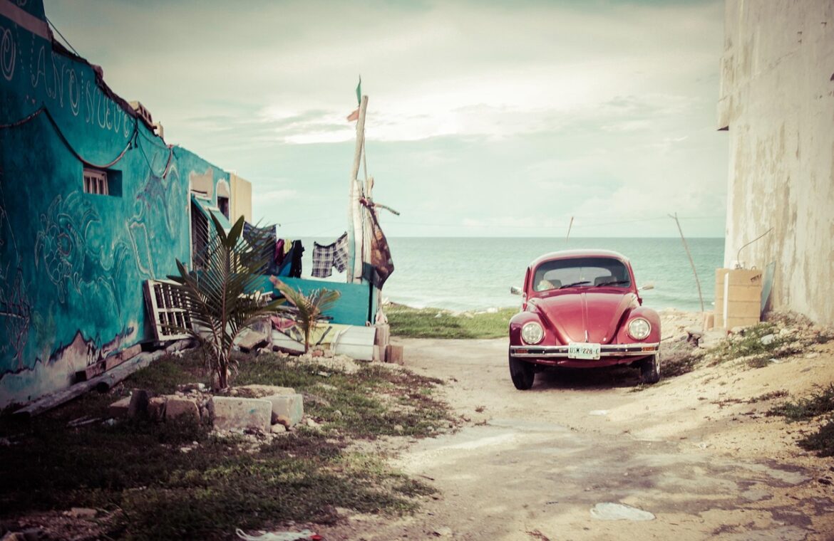 découvrez combien de temps dure un autocollant pour voiture et comment maximiser sa longévité grâce à nos conseils d'entretien.
