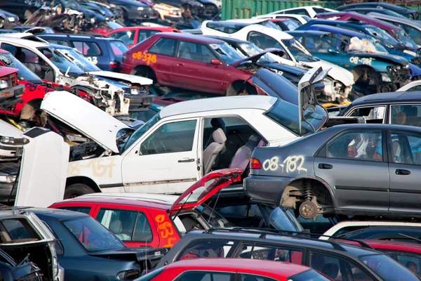 Casse auto : comment trouver une pièce d’occasion fiable ?