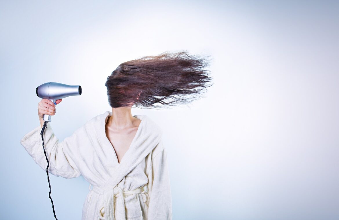 découvrez notre solution bi-texture pour la gestion des cheveux, idéale pour harmoniser et sublimer différentes textures capillaires avec soin et efficacité.