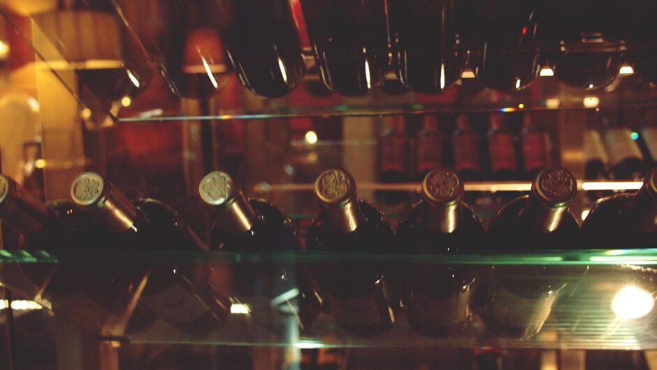 Comment organiser efficacement une cave à vin familiale ?