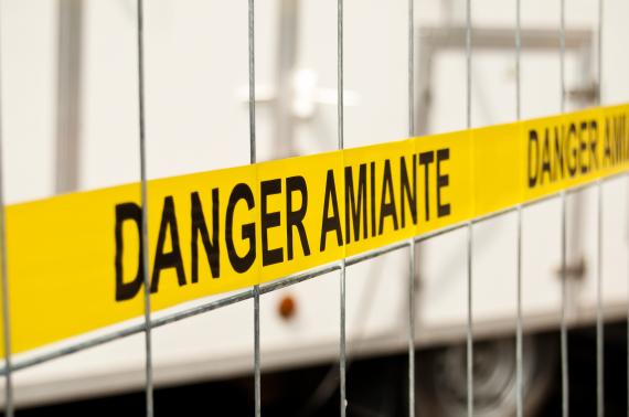 Désamiantage d’une maison ancienne : quelles obligations ?