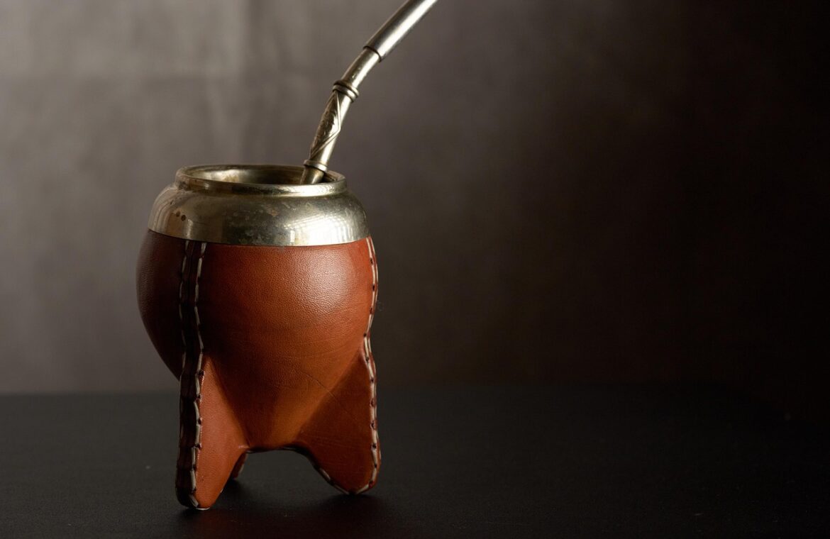 découvrez la culture du maté en argentine : ses traditions, ses rituels de partage et la place incontournable de cette boisson dans la vie quotidienne.