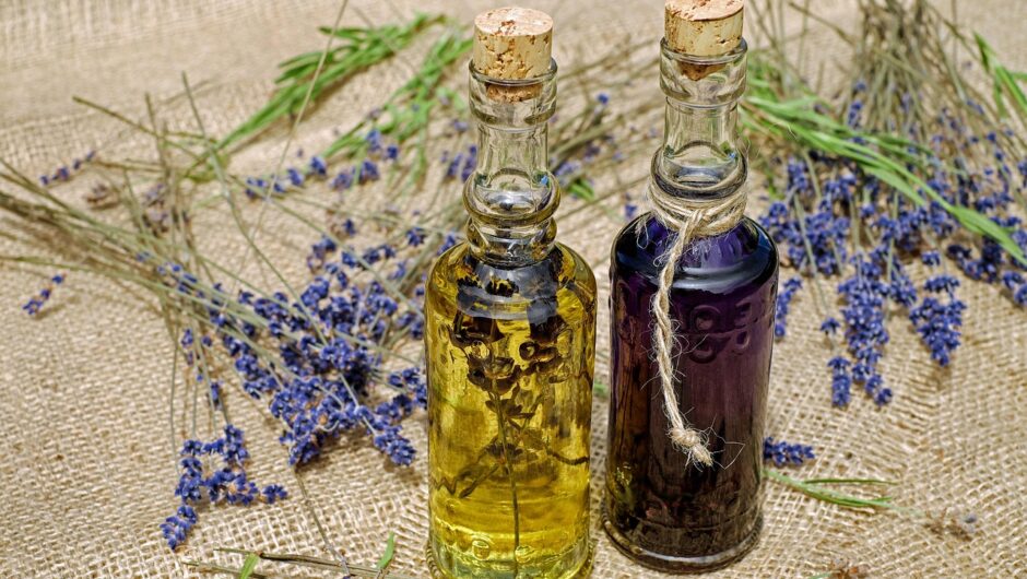 5 huiles végétales miracles pour sauver vos cheveux secs et cassants