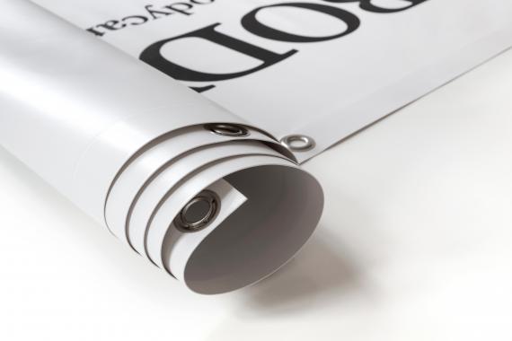 Bâche publicitaire micro-perforée (Mesh) : la solution contre le vent