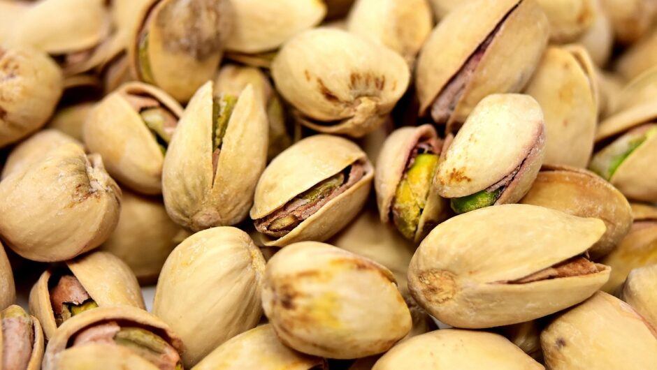 découvrez les aliments qui stimulent naturellement la production de collagène et contribuent à préserver la fermeté de la peau et la santé des articulations.